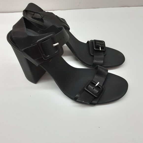 Steven Madden Black Ankle Strap Open Toe Buckle Leather Heels Sandals Size 7 - Picture 4 of 15
